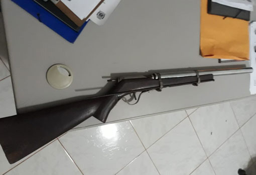 Barra da Estiva: Polícia Militar encontra arma de fogo artesanal e recupera mais uma motocicleta roubada