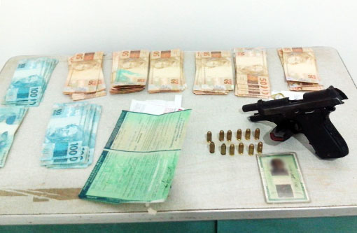 Brumadense é preso com arma de fogo em Tanhaçu