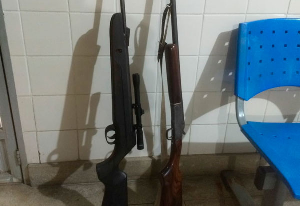 Homem é detido na zona rural de Aracatu acusado de porte ilegal de arma de fogo 