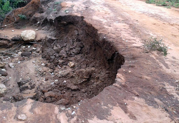 Brumado: Chuvas afetam tráfego em Arrecife e prejudicam serviços essenciais 