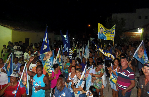 Eleições 2014: Arthur Maia apresentou propostas ao moradores do Bairro Dr. Juracy