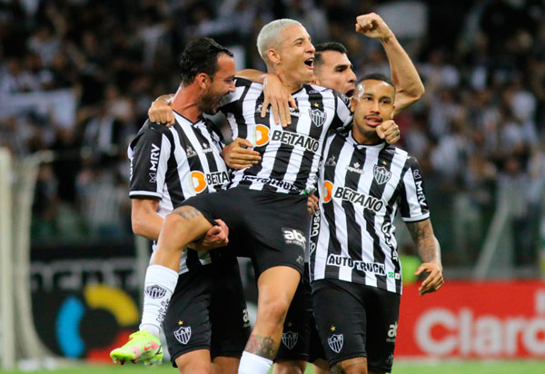 Copa do Brasil: Atlético-MG goleia Fortaleza no jogo de ida das semifinais