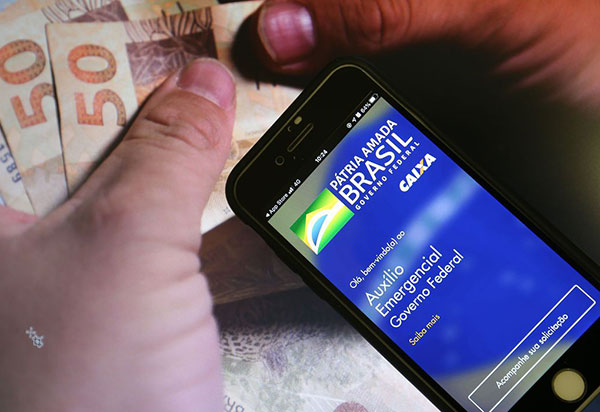 Auxílio: Caixa libera parcelas dos ciclos 5 e 6, dos nascidos em abril