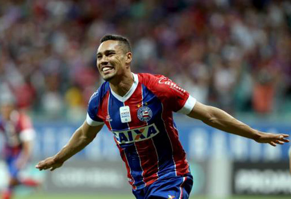 Bahia vence Ceará por 2 a 1 com gol no fim do jogo