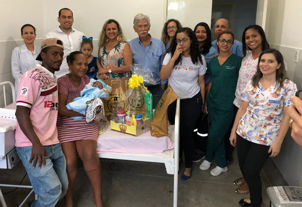 Jhon Levi é o 'Bebê Prefeito 2019' de Brumado; criança recebe simbolicamente as chaves da cidade