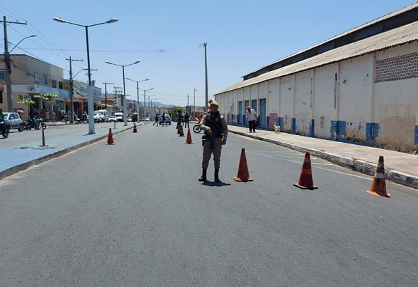 Brumado: Condutores e veículos são fiscalizados durante operação PFtran