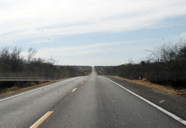 Brumado: Homem é encontrado morto no acostamento da BR-030; suspeita inicial é de atropelamento