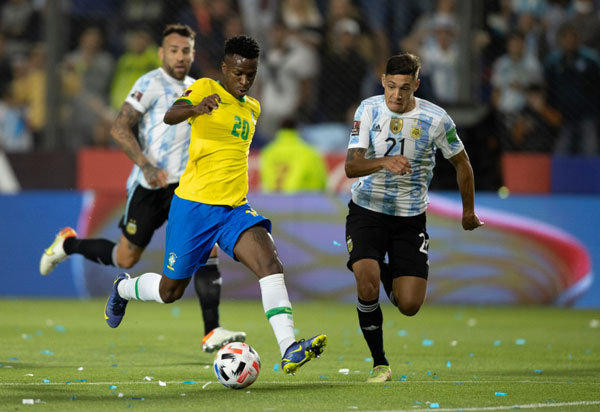 Eliminatórias da Copa: Brasil fica no 0 a 0 com a Argentina em San Juan