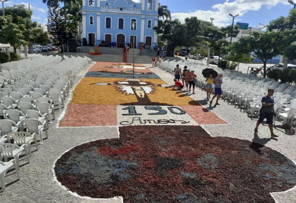 Solenidade de Corpus Christi foi realizada em Brumado 