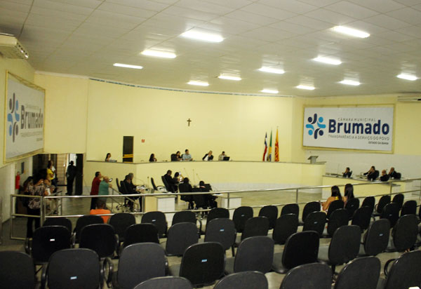 Qualidade das obras e Central de Marcação são o mote de novo o embate entre situação e oposição no Legislativo de Brumado
