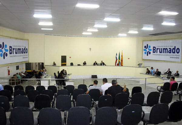 Vereadores aprovam projeto da prefeitura que cria Unidade Fiscal do Município de Brumado (UFMB)