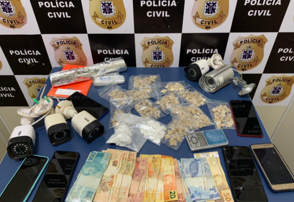 DTE de Conquista desmonta câmeras de monitoramento do tráfico