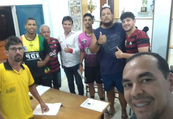 Reunião define os últimos detalhes do Campeonato Brumadense de Futsal