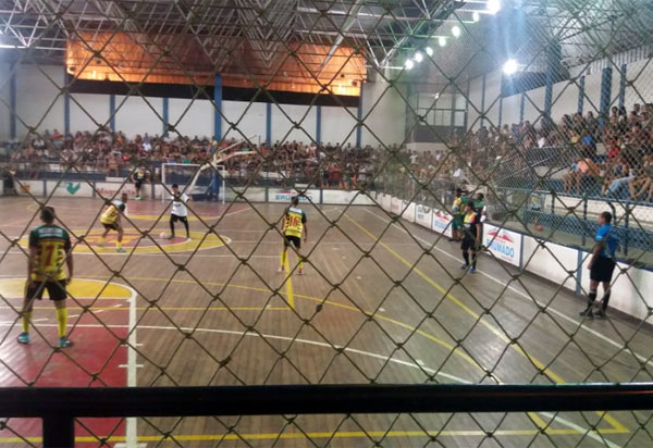 Brumado: Boleiros e Larica's vencem rodada do Campeonato Brumadense de Futsal