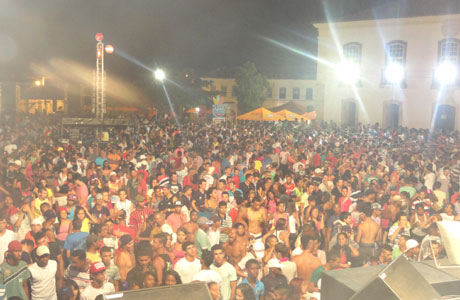 FOTOS: SÁBADO DE CARNAVAL EM RIO DE CONTAS