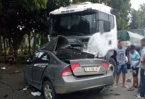 Carreta com placas de Brumado se envolve em acidente no entroncamento de Jaguaquara; uma pessoa morreu