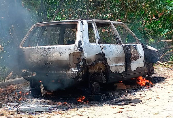Brumado: veículo é encontrado incendiado no bairro Dr. Juracy