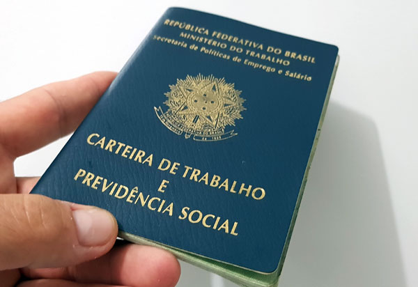 Presidente da CCJ espera votar reforma da Previdência no início de abril