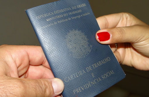 Taxa de desemprego sobe para 11,3% no segundo trimestre e é a maior desde 2012