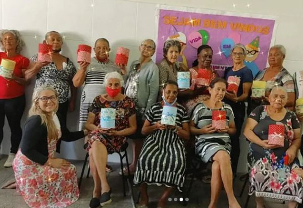 Brumado: CRAS Esther Trindade Serra realizou Oficina de artesanato com o grupo de idosos