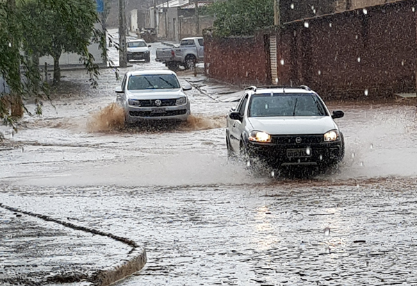 Defesa Civil Nacional alerta para previsão de chuvas intensas na Bahia, Espírito Santo e Minas Gerais