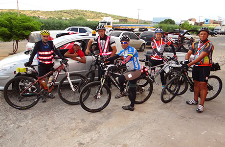 AVENTURA: CICLISTAS ESTÃO INDO DE BRASÍLIA À ITACARÉ