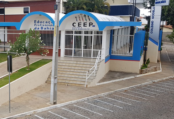 Brumado: CEEP convida ex-alunos (CEEP/Colégio Modelo) para compor ala em Desfile Cívico de 7 de setembro 