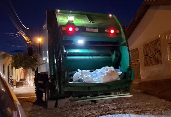 Brumado: não haverá coleta de lixo no feriado de 02 de novembro