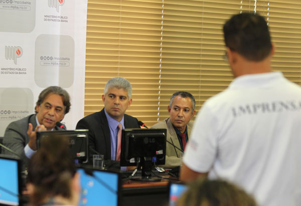 Diretoria de associação de PMs alvo de operação é investigada por fraude e desvio de dinheiro, diz SSP