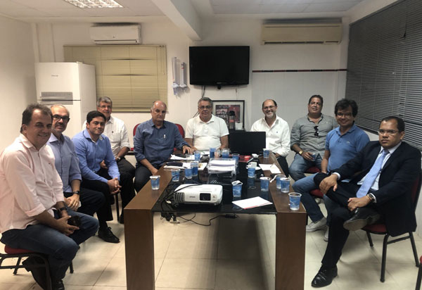 Vitória: Presidente Paulo Carneiro reúne-se com dirigentes e membros do Conselho de Administração