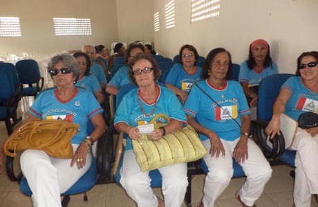 Brumado: A Escola Oscarlina faz Chá da Vovó