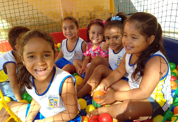 Brumado: escolas municipais realizaram várias atividades em homenagem ao Dia das Crianças