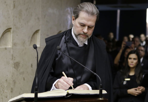 “Atacar Poder Judiciário é atacar a democracia”, diz presidente do STF