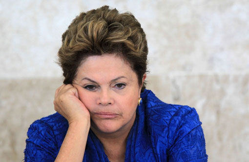 Senado afasta Dilma, por 55 a 22, senadores aceitam processo de impeachment 