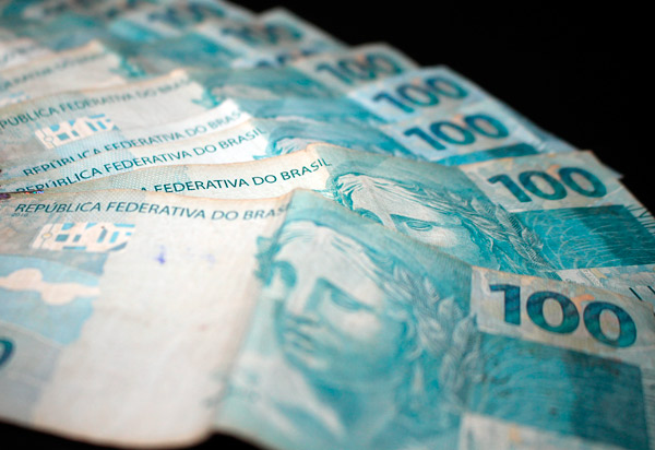 Inadimplência no país encerra 2018 com alta de 4,41%