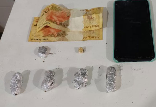 Homem é preso acusado de tráfico de drogas em Caculé