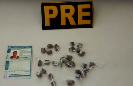 Polícia Rodoviária Estadual apreende drogas em carro que trafegava na BA-262