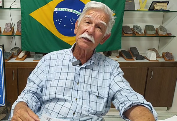 Brumado: Prefeito Eduardo Vasconcelos diz que vereador está acostumado a ‘comer capim’