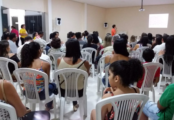 Brumado: Pastoral da Catequese realiza encontro com pais e catequistas