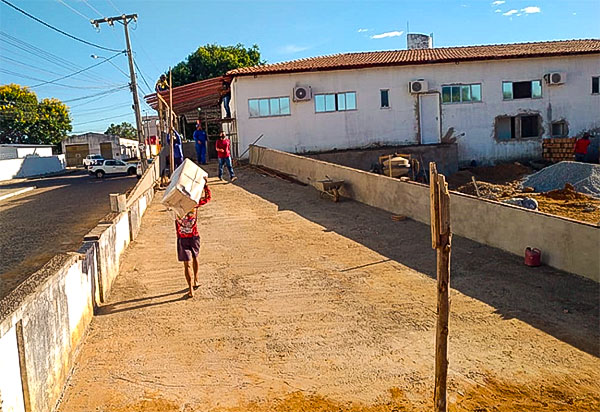 Brumado recebe equipamentos para abertura de 10 leitos de UTI para tratamento da Covid-19