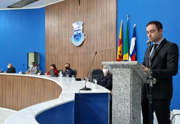 Presidente do DEM de Brumado fez uso na Tribuna Livre em sessão solene da Câmara de Vereadores