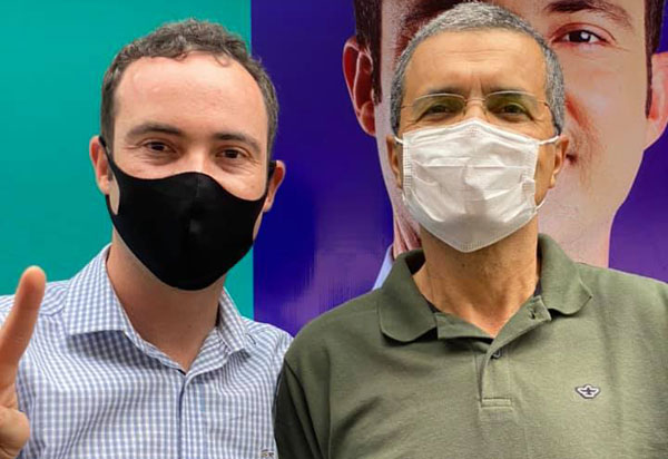 Brumado: Fabrício Abrantes e Aurino Rocha registram candidaturas à prefeito e vice-prefeito