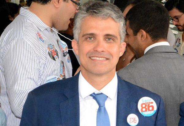 Fabrício Castro é o novo presidente da OAB-BA