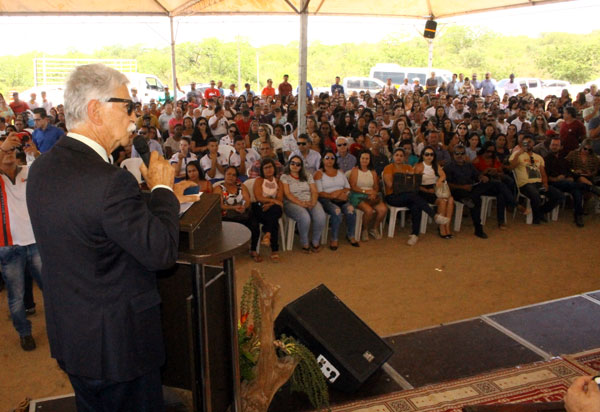 Solenidade marca o lançamento da 'Pedra Fundamental do Curso de Medicina' em Brumado