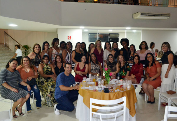 Professores da Rede Municipal de Brumado são homenageados em grande estilo