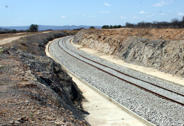 Em Brasília, governo baiano discute obras da Fiol e do Porto Sul 