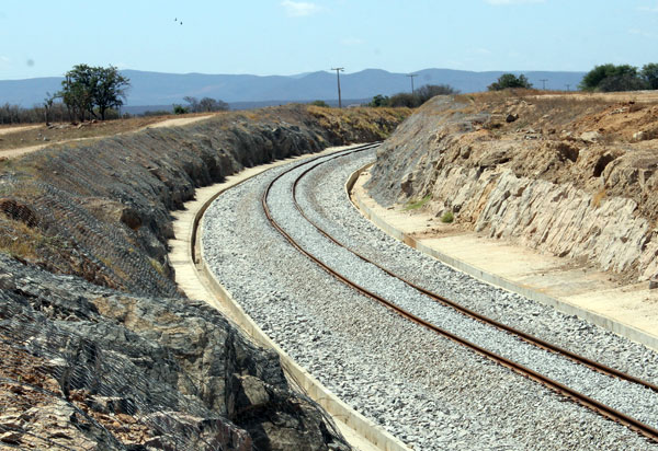 Em nova proposta de concessão, projeto da Ferrovia Oeste-Leste vai ignorar quase 1.000 km do território baiano