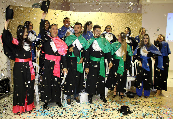 Brumado: Unopar promoveu a colação de grau dos cursos de Administração, Ciências Contábeis, Educação Física e Pedagogia