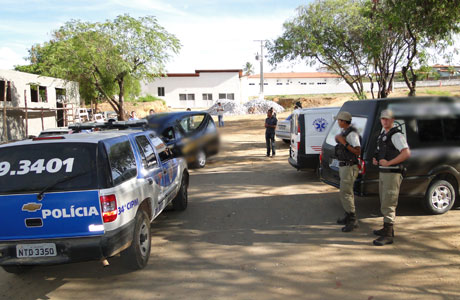 BRUMADO: FUNERÁRIAS BRIGAM POR CORPO