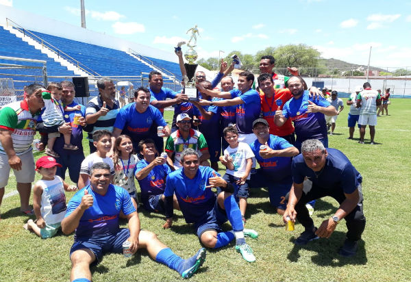 Umburanas/Flumaster conquista o Campeonato de Veteranos de Brumado 